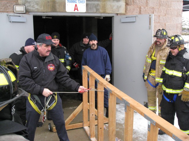 Gemtor/Petzl EXO Training 02/08 - Fire Ground Technologies Instructor shows the FF's how to remote anchor