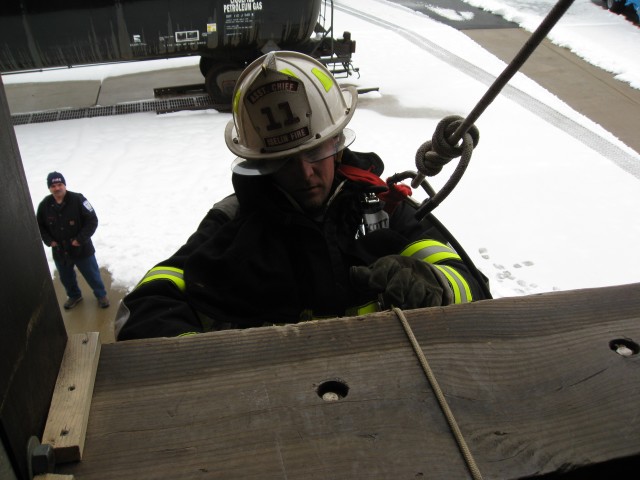 Gemtor/Petzl EXO Training 02/08 - Assistant Chief Slugocke starts his descent
