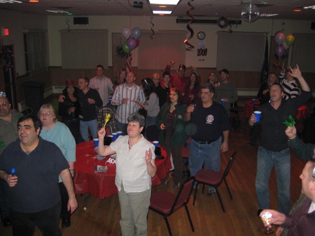 New Years Eve '07-3...2...1...Happy New Year!!!